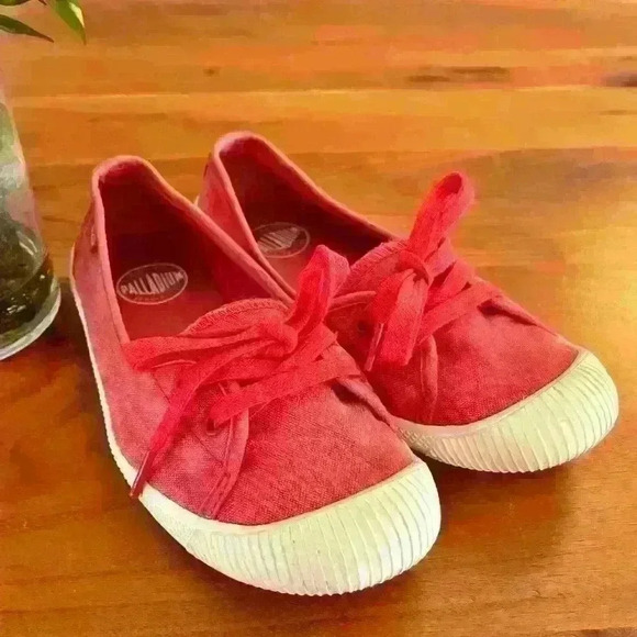 Palladium Women's Red Canvas Shoes - Picture 9 of 9